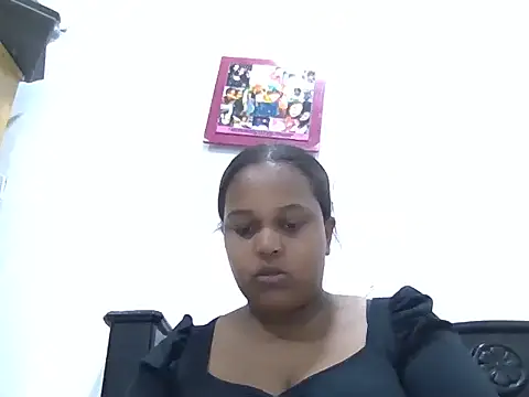 PerlaCurvasgrandes online show from February 2026 12:29:02 AM