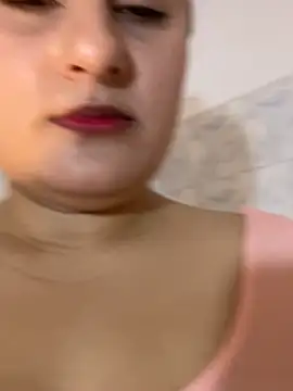 Snapshot of Hazumi_Tsu chatting on May 2026 07:14:01 AM Hazumi Tsu online show from May 2026 07:14:01 AM