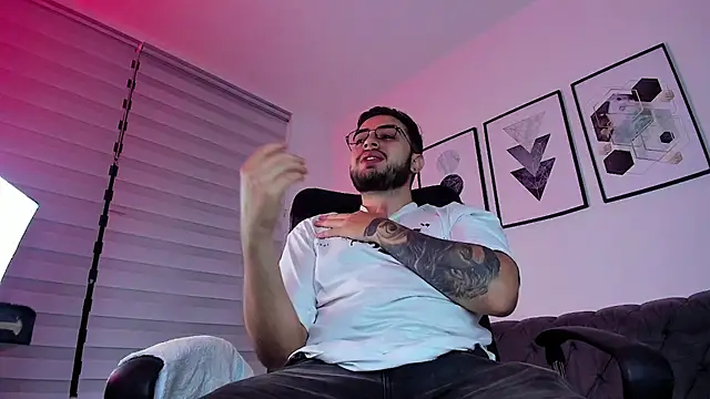 Snapshot of ethan_grace chatting on February 2026 12:12:01 PM ethan grace online show from February 2026 12:12:01 PM