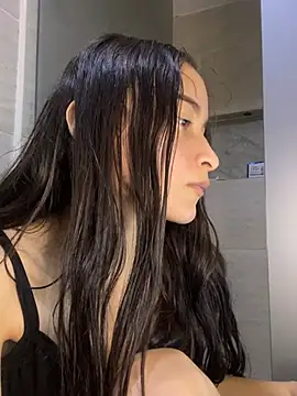 candy deluxe online show from March 2026 02:28:02 AM