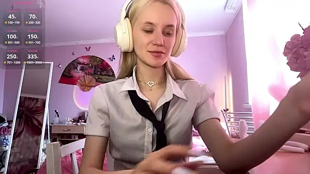 Snapshot of MelissaZaria chatting on May 2026 07:39:01 AM MelissaZaria online show from May 2026 07:39:01 AM
