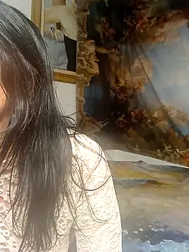 Snapshot of MadamBell chatting on March 2026 05:35:01 PM MadamBell online show from March 2026 05:35:01 PM