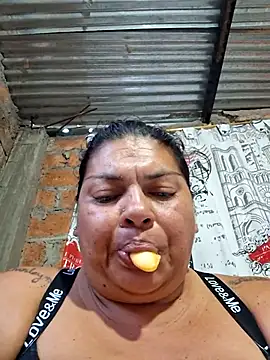Snapshot of Juli_Powl chatting on May 2026 10:48:01 PM Juli Powl online show from May 2026 10:48:01 PM