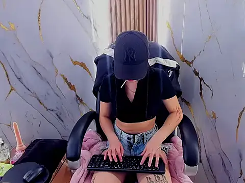 Snapshot of ElaSalvatorehh chatting on February 2026 05:55:02 PM ElaSalvatorehh online show from February 2026 05:55:02 PM