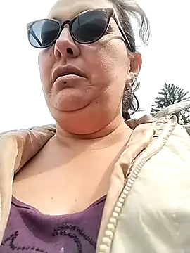  Saraqueen online show from March 2026 02:34:01 PM