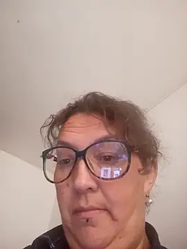  Saraqueen online show from April 2026 07:22:01 PM