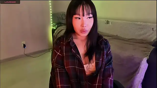 Snapshot of whispersofdarsy chatting on February 2026 08:09:02 PM whispersofdarsy online show from February 2026 08:09:02 PM