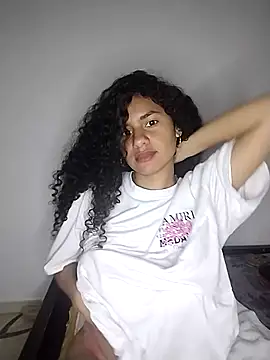 Snapshot of RizHoney chatting on February 2026 12:22:02 PM RizHoney online show from February 2026 12:22:02 PM