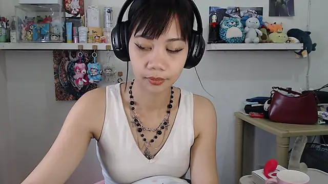 GloryKulikowski online show from March 2026 02:17:02 AM