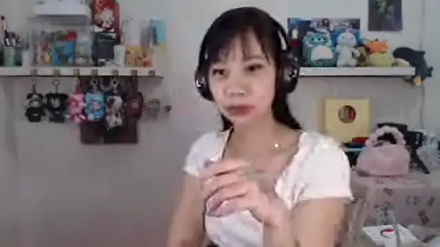 GloryKulikowski online show from March 2026 02:17:02 AM