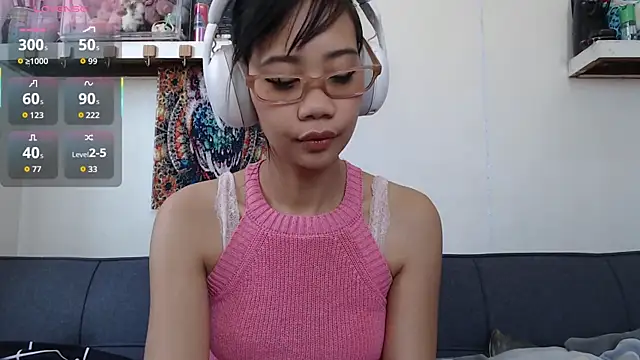 GloryKulikowski online show from April 2026 02:20:02 AM