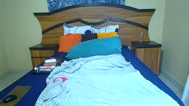 Snapshot of Queenxxxjesy chatting on March 2026 01:20:01 AM Queenxxxjesy online show from March 2026 01:20:01 AM