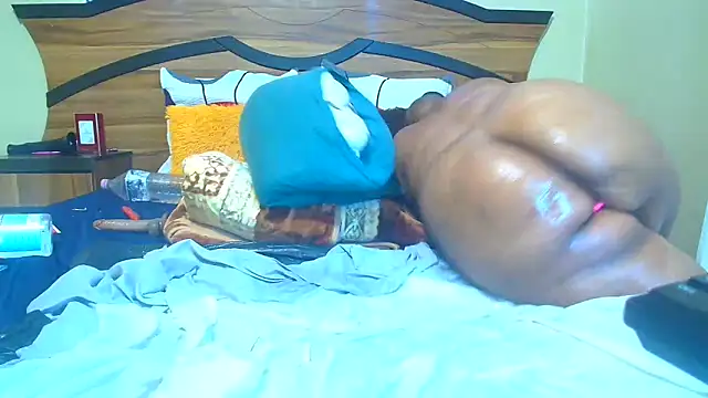 Snapshot of Queenxxxjesy chatting on April 2026 06:19:01 AM Queenxxxjesy online show from April 2026 06:19:01 AM