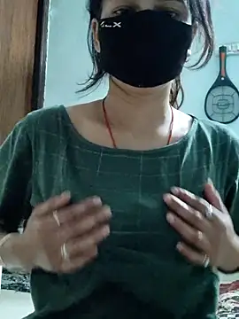 Sexy-Sandhya  online show from March 2026 07:31:02 PM