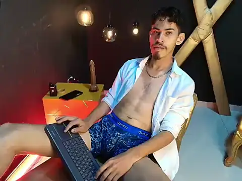 skinny jean  online show from June 2026 03:43:02 AM
