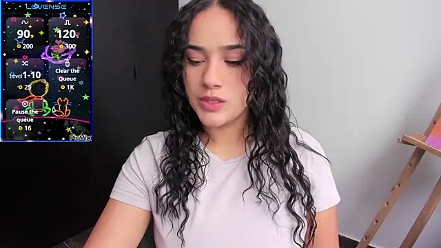 Snapshot of love_kriss chatting on February 2026 05:23:02 PM love kriss online show from February 2026 05:23:02 PM