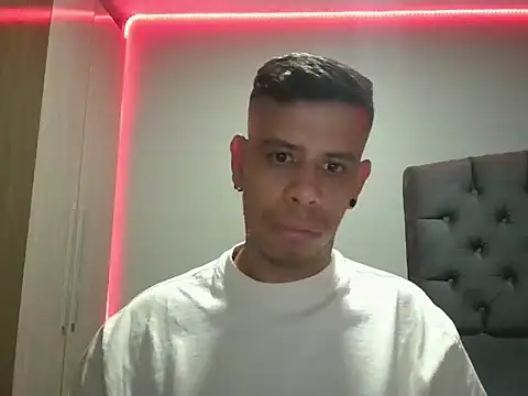 WILD BIGCOCK35 online show from March 2026 01:51:01 AM