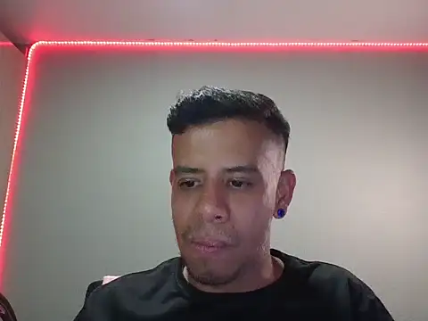 WILD BIGCOCK35 online show from March 2026 02:18:02 AM