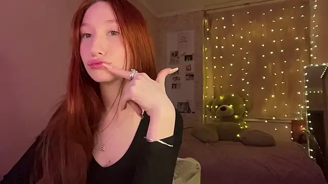 stella foxi online show from February 2026 04:27:02 PM