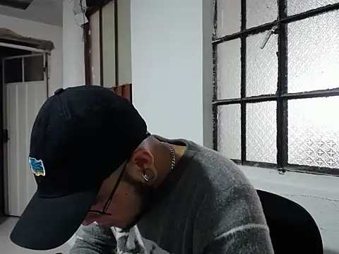 Snapshot of Juan_Gallo chatting on February 2026 09:10:01 PM Juan Gallo online show from February 2026 09:10:01 PM