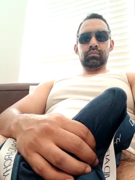 Snapshot of jescamilla082190 chatting on February 2026 09:00:02 PM jescamilla082190 online show from February 2026 09:00:02 PM