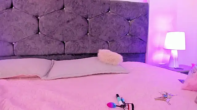 Megan Morphy online show from April 2026 02:06:01 PM