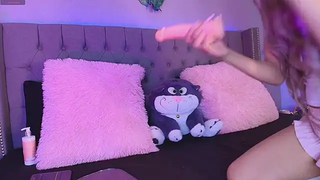 angelina honey  online show from April 2026 03:42:01 AM