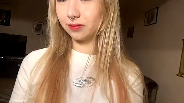 PinkTraible online show from March 2026 11:49:01 AM