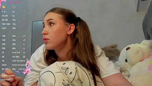 Emily Lews online show from June 2026 12:22:01 PM