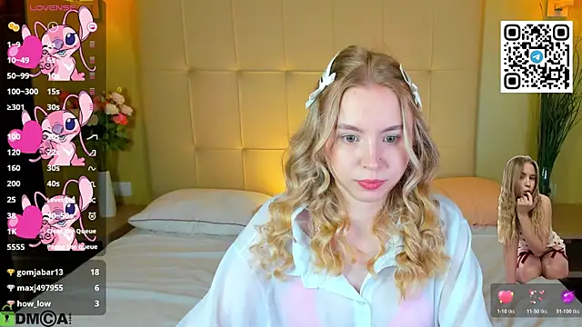 Snapshot of Linda__Bloom chatting on March 2026 01:09:02 AM Linda Bloom online show from March 2026 01:09:02 AM