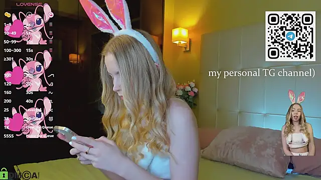 Snapshot of Linda__Bloom chatting on March 2026 01:05:02 AM Linda Bloom online show from March 2026 01:05:02 AM