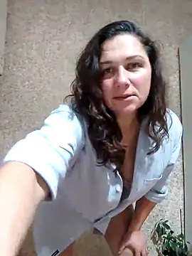 Snapshot of Susan8421 chatting on February 2026 09:38:02 PM Susan8421 online show from February 2026 09:38:02 PM