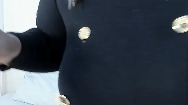 Cinnamon Skin01 online show from February 2026 06:04:02 PM