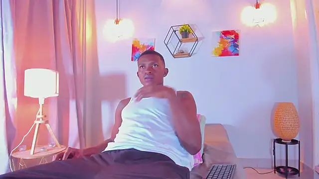 Snapshot of hanssmitt chatting on February 2026 07:00:02 PM hanssmitt online show from February 2026 07:00:02 PM