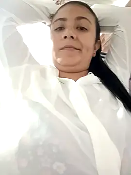 Snapshot of Gissele_Rubi chatting on March 2026 01:25:01 PM Gissele Rubi online show from March 2026 01:25:01 PM