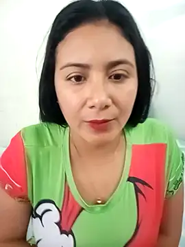 Snapshot of Gissele_Rubi chatting on March 2026 01:37:02 PM Gissele Rubi online show from March 2026 01:37:02 PM