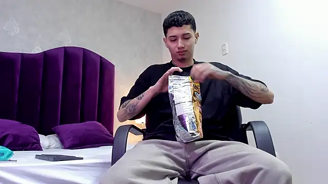 Snapshot of JoshBeech chatting on February 2026 12:38:02 PM JoshBeech online show from February 2026 12:38:02 PM