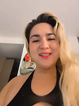 Snapshot of violet-grey chatting on May 2026 12:23:02 PM violet-grey online show from May 2026 12:23:02 PM