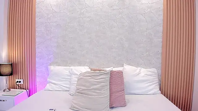 Snapshot of AlanaaWalker chatting on February 2026 09:12:02 PM AlanaaWalker online show from February 2026 09:12:02 PM