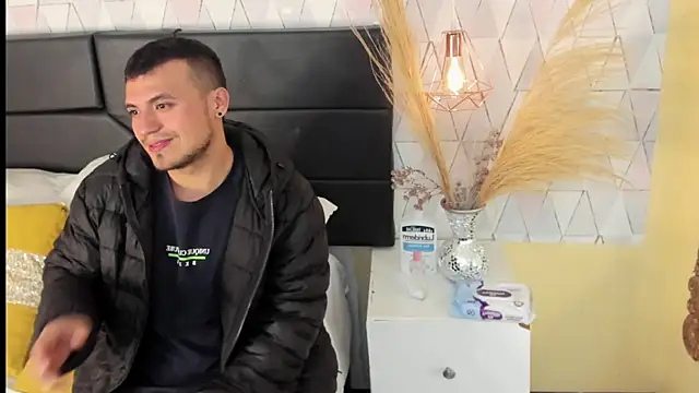 AronGarcia online show from February 2026 12:06:02 PM