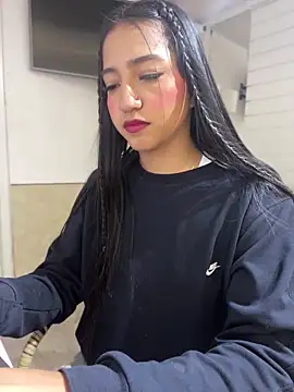 Daniela Pink online show from March 2026 12:05:01 PM