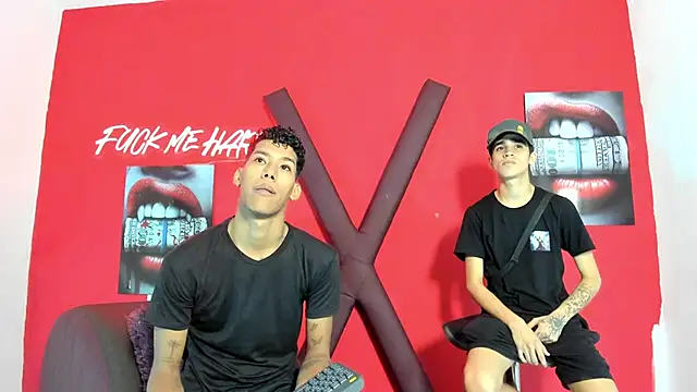 Snapshot of GREEN_BOYS chatting on March 2026 07:14:02 AM GREEN BOYS online show from March 2026 07:14:02 AM