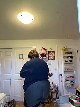 Snapshot of plushietoy chatting on February 2026 08:16:02 PM plushietoy online show from February 2026 08:16:02 PM