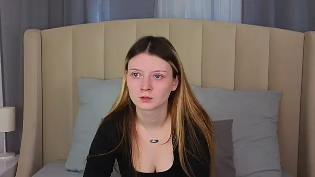 AlyssFrost online show from July 2026 02:05:17 AM