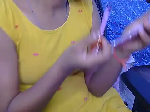 Snapshot of its-taniya chatting on June 2026 04:03:01 AM its-taniya online show from June 2026 04:03:01 AM