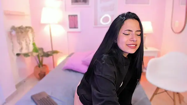 Ivyy sweet  online show from February 2026 08:16:01 PM