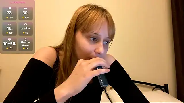 Snapshot of TriciaHartery chatting on February 2026 07:14:02 PM TriciaHartery online show from February 2026 07:14:02 PM