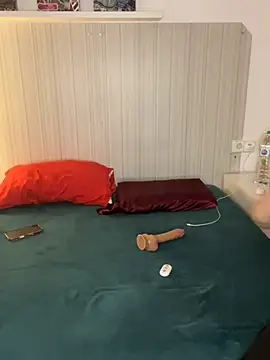 Snapshot of YourFavouriteTwink chatting on March 2026 08:37:01 PM YourFavouriteTwink online show from March 2026 08:37:01 PM