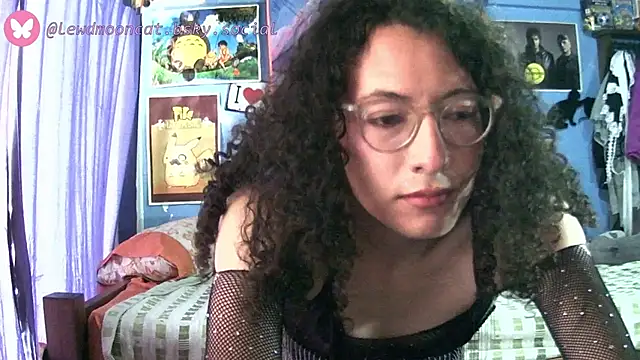 lewd mooncat online show from April 2026 10:10:02 PM