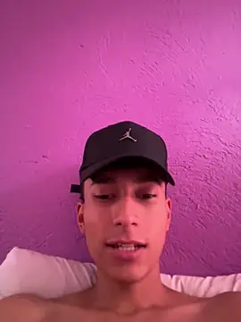 glopetitooo online show from June 2026 12:51:02 PM